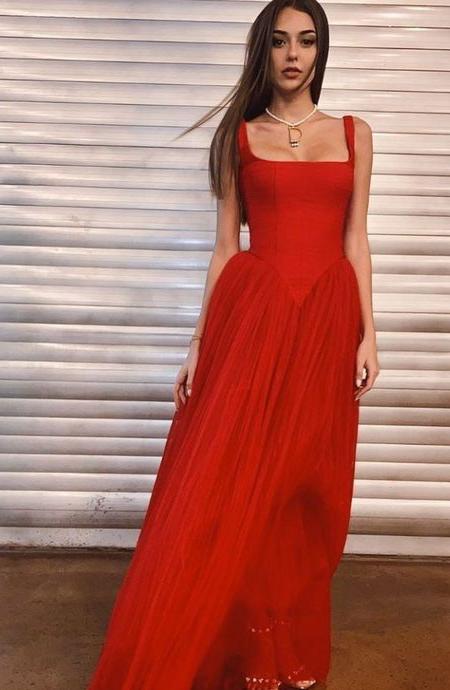 Red prom dress