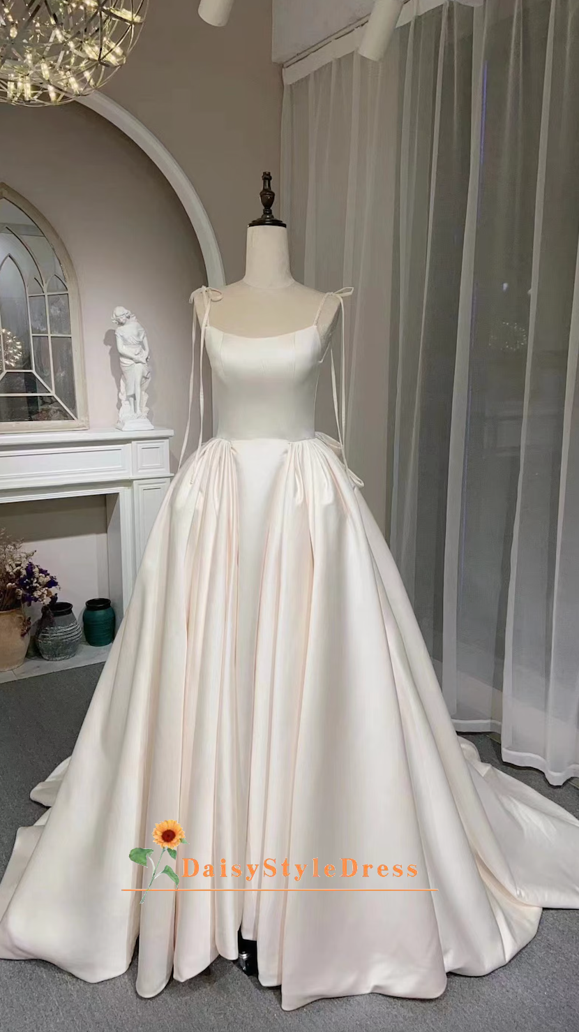 ball gown wedding dress