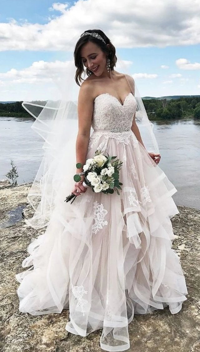 Fitted Low V-back Wedding Dress